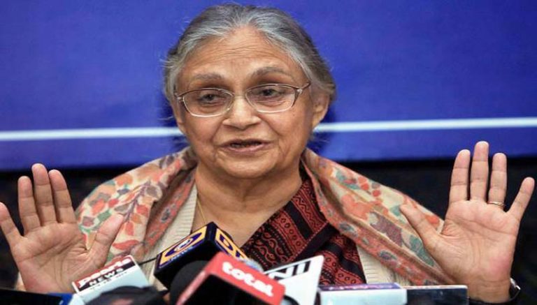 दिल्लीवासी आप पार्टी और भाजपा के झगड़ों के बीच ही फंसे रह गये -शीला दीक्षित