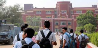 apeejay school sealed in delhi
