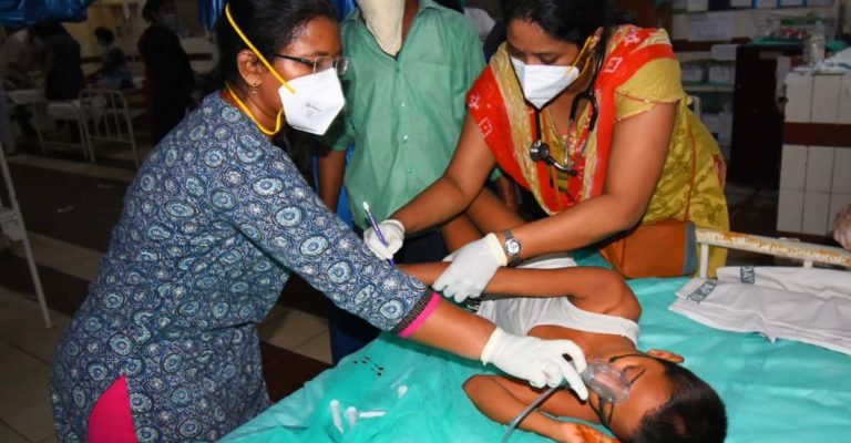 सदर अस्पताल में ओपीडी सेवा का लाभ लें आमलोग