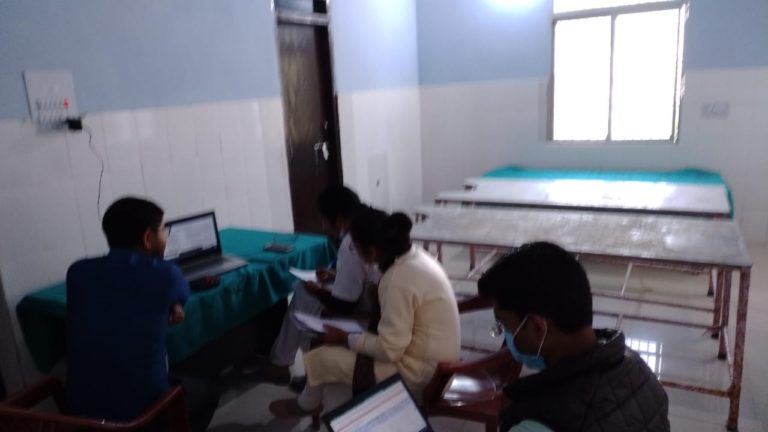 इलाज में गुणवत्ता सुधार के लिए डॉक्टर और नर्सो की दी जा रही ऑनलाइन ट्रेनिंग