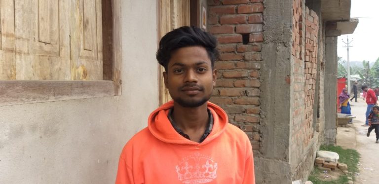 छोटी उम्र में बड़े काम, युवाओं ने लोगों को जागरूक कर गांव को रखा कोरोना मुक्त
