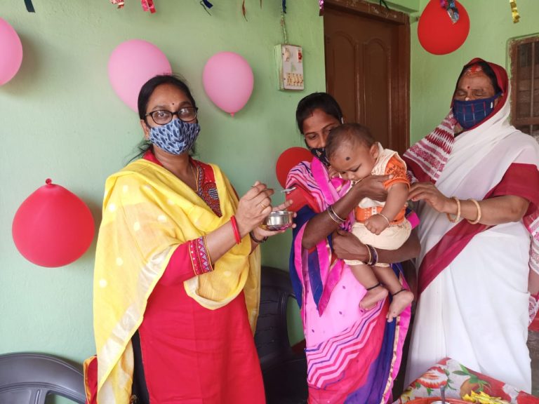 बच्चों को कुपोषण से मुक्ति दिलाने के लिए जिले के सभी आंगनबाड़ी केंद्रों पर अन्नप्राशन संस्कार