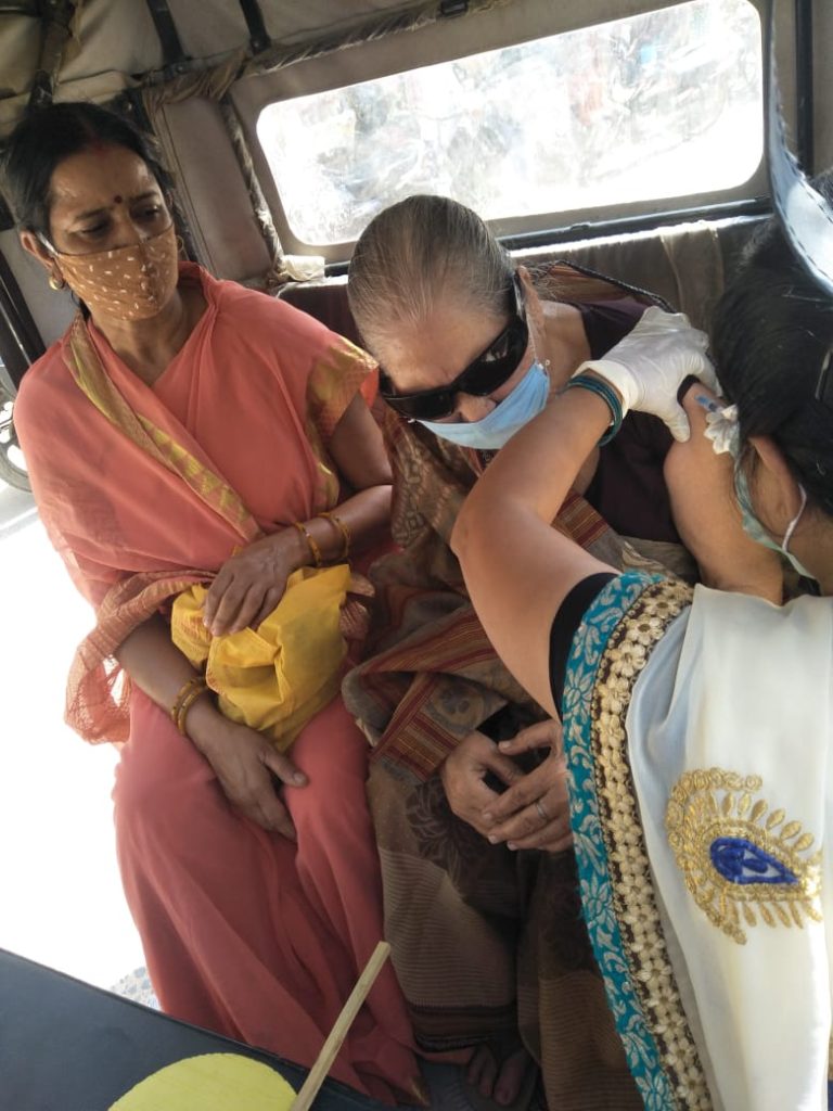मैंने तो कोरोना का टीका ले लिया, आपने लिया क्या