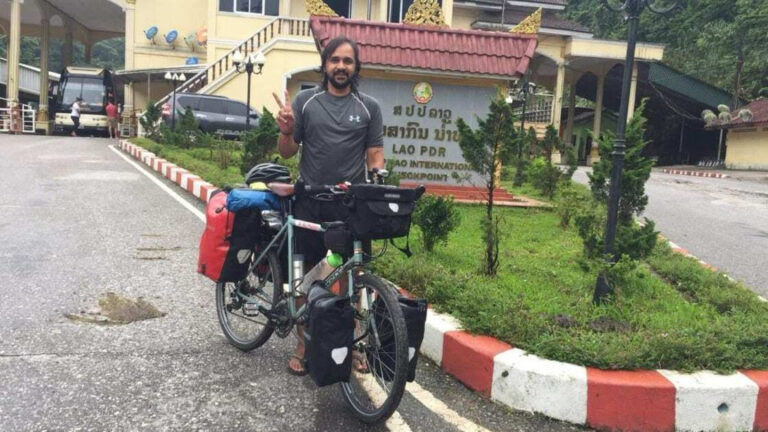 पर्यावरण बचाने के लिए 55 देशों की यात्रा, पांच साल में 60,000 किमी की पैडलिंग