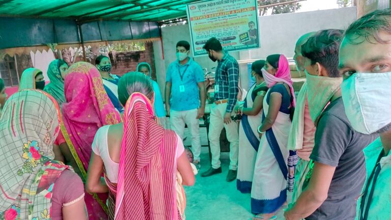 नाथनगर रेफरल अस्पताल में लगा टीबी जागरूकता शिविर