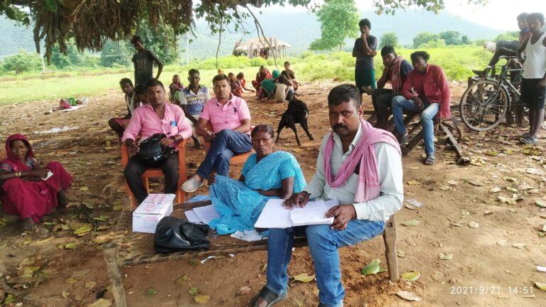 दो मोबाइल टीम द्वारा एक दिन में सुदूरवर्ती इलाके के चार गाँवों के 95 प्रतिशत लोगों को दी गई कोविड वैक्सीन