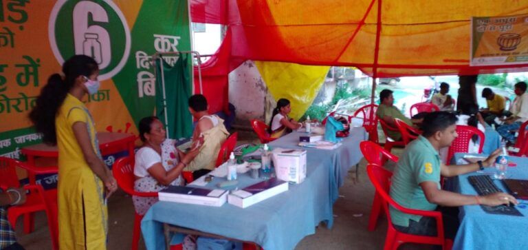कोरोना काल की चुनौतियों को स्वास्थ्यकर्मियों ने अवसर में बदल डाला