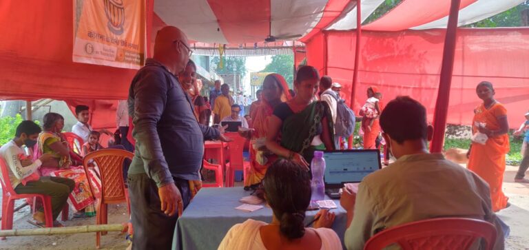 बांका में 1600 से अधिक लोगों को लगे टीके, 325 की हुई जांच