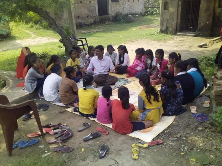 विश्व बालिका दिवस विशेष: नन्हीं तितलियों को आसमान में स्वच्छंद उड़ने की कई ख्वाहिशें