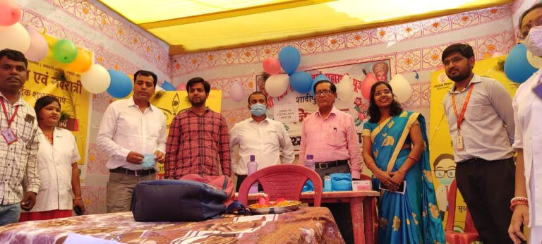 माँ चंडिका स्थान, बड़ी दुर्गा स्थान सहित जिलाभर के पूजा पंडालों में कोरोना जांच एवं टीकाकरण का विशेष सत्र स्थल
