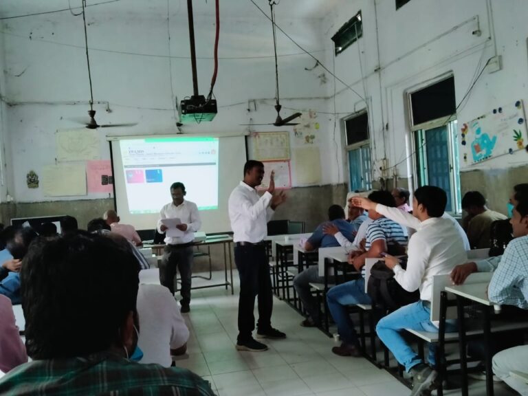 सदर अस्पताल में एफपीएलएमआईएस का दिया गया प्रशिक्षण
