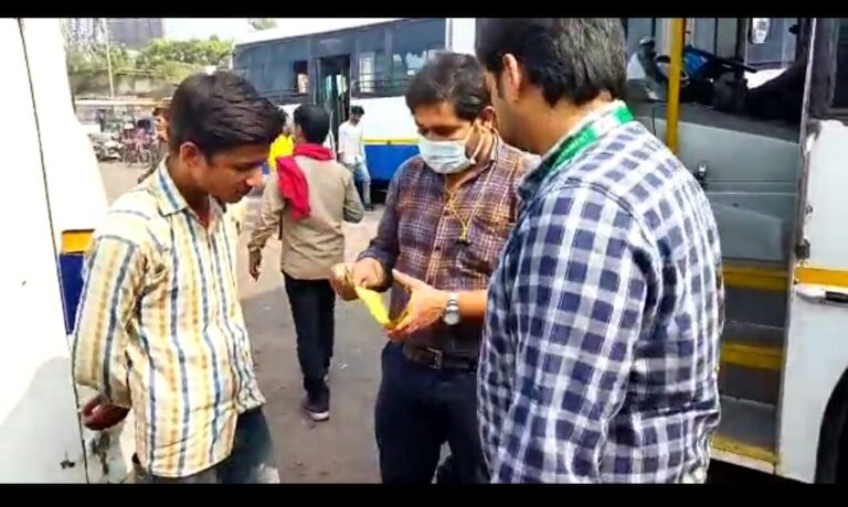जिले में आयुष्मान कार्ड बनाने को चल रहा है सघन जागरूकता अभियान