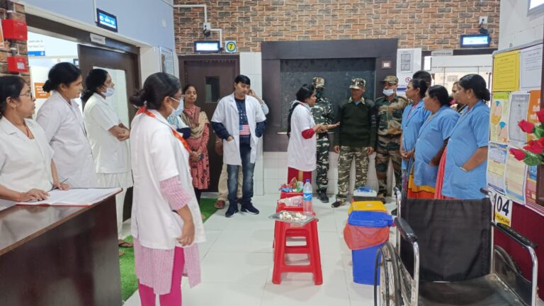 सदर अस्पताल में स्वास्थ्य कर्मियों को दी गई बायो मेडिकल वेस्ट मैनेजमेंट की जानकारी
