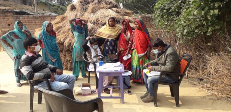 घर-घर जाकर दी जा रही है टीका की दूसरी डोज