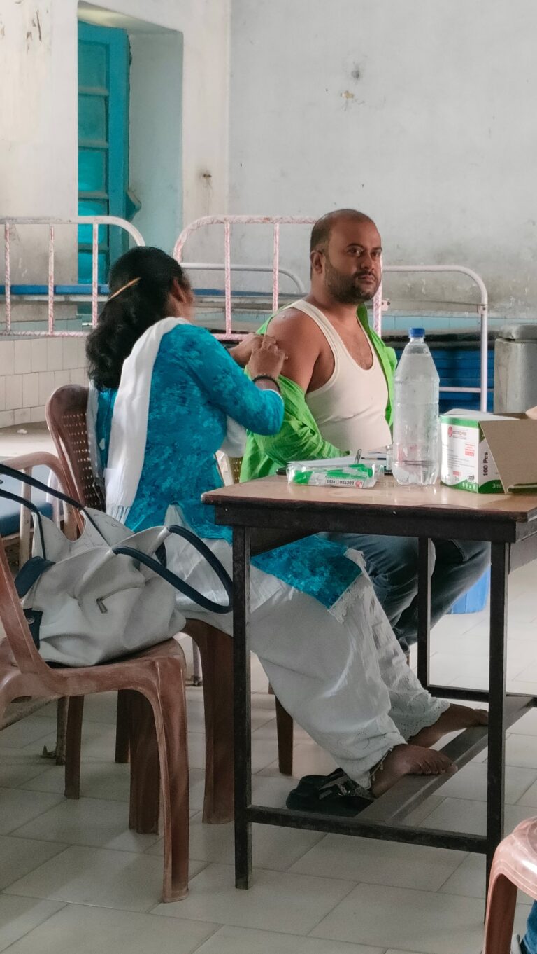 कोविड की संभावित चौथी लहर से सुरक्षित रहने को रहें सतर्क और सावधान 