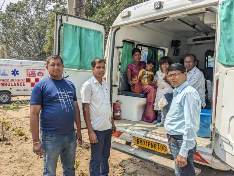 लखीसराय की जन्मजात हृदयरोग से ग्रसित दो बच्ची को इलाज के लिए भेजा गया अहमदाबाद 
