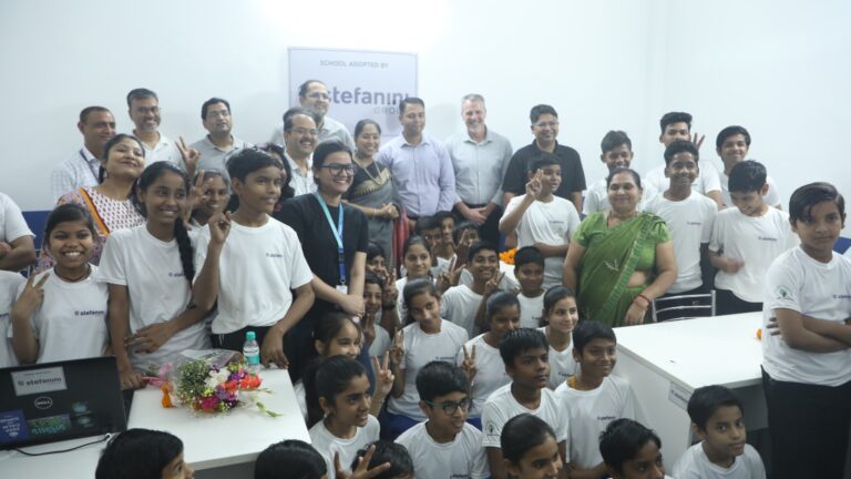 गरीब बच्चों को इनफॉर्मेशन टेक्नोलॉजी में दक्ष बनाने के लिए आवर मिट्टी फाउन्डेशन ने उठाया जिम्मा