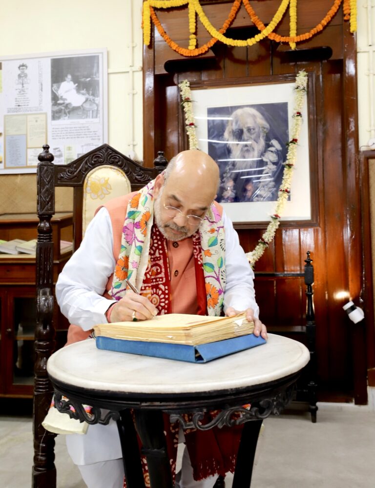 रवींद्रनाथ टैगोर के नक्शे-कदम पर चलने वाले नेता हैं अमित शाह